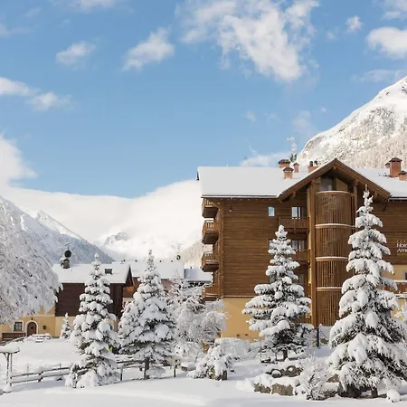 Amerikan Hotel 4*