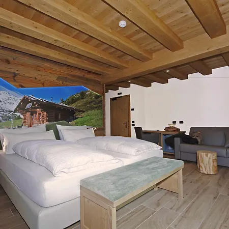 Amerikan Hotel 4*