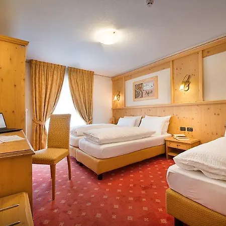 Hotel Amerikan 4*