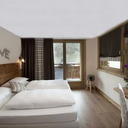 Amerikan Hotel 4*